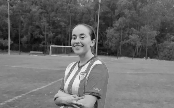 Illustration de la côte marocaine près de Ceuta, où la footballeuse Faten Ben Omar El Azizi a tenté la traversée à la nage