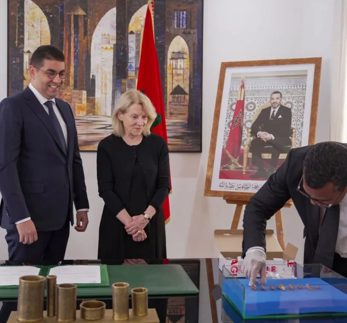 France restitue fossiles Maroc