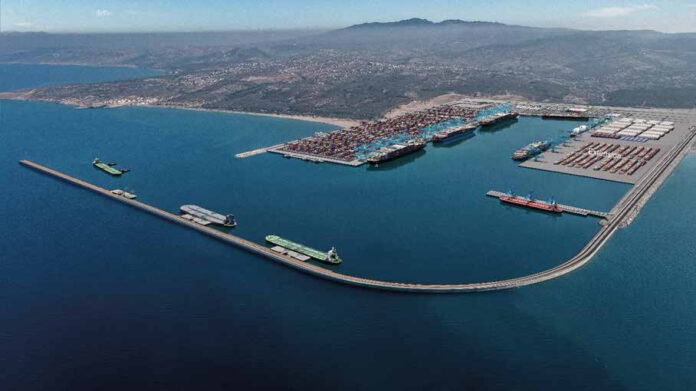 Vue du complexe portuaire Nador West Med en cours d’achèvement