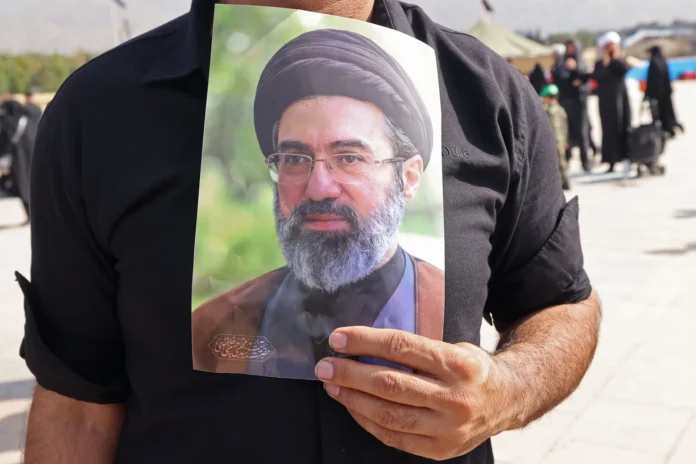 Mojtaba Khamenei apparition
